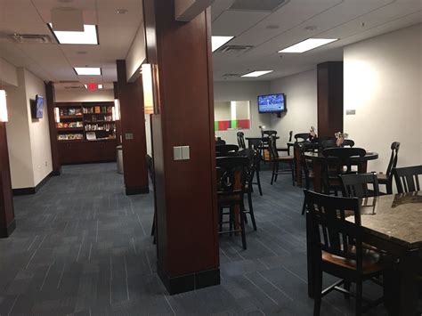 Uso in dfw - USO Volunteers are at Dallas MEPS Monday thru Friday. About this Location USO Dallas Fort Worth’s MEPS Center offers snacks, beverages, game room with billiards and play stations, and a movie room.
